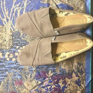 Toms women shoes 9.5